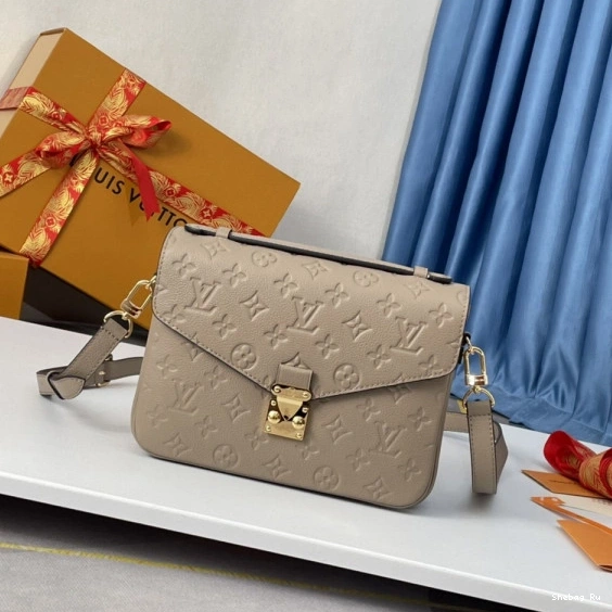 MÉTIS VUITTON POCHETTE LOUIS 0711